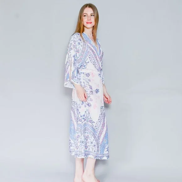IN BLOOM By Jonquil Floral Print Midi Robe NWT - Picture 3 of 6